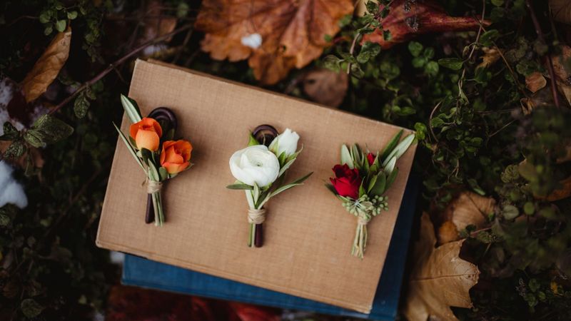 Prendidos de flor fresca
